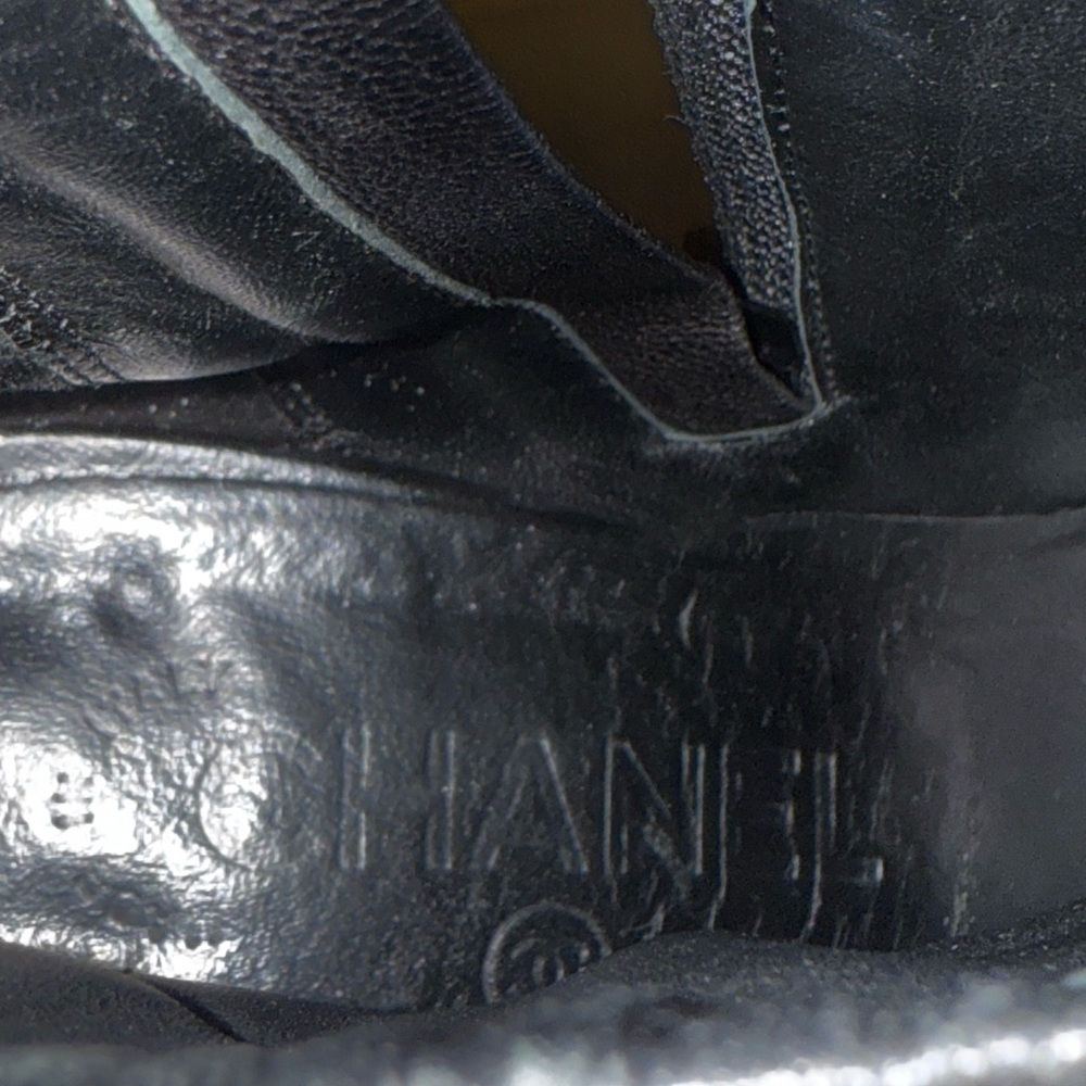 Chanel Authentic Woman’s Black Quilted Ankle Boot with Side Zipper. Size 38. - Picture 6 of 7